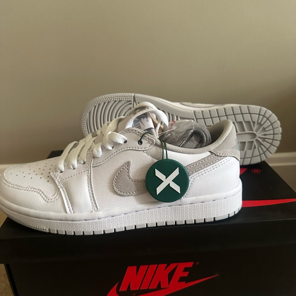 Air Jordan 1 LOW OG : white/ particle grey , neutral  Sneakers. New with box
